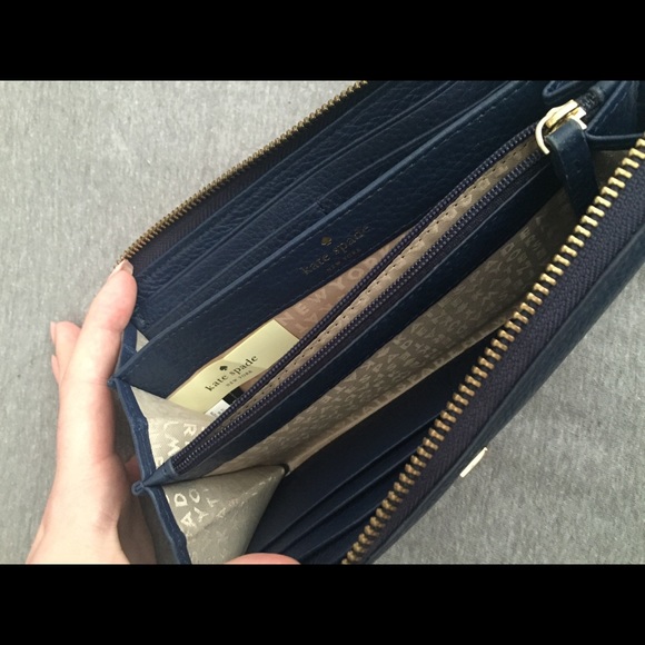 Wallet - Picture 2 of 3